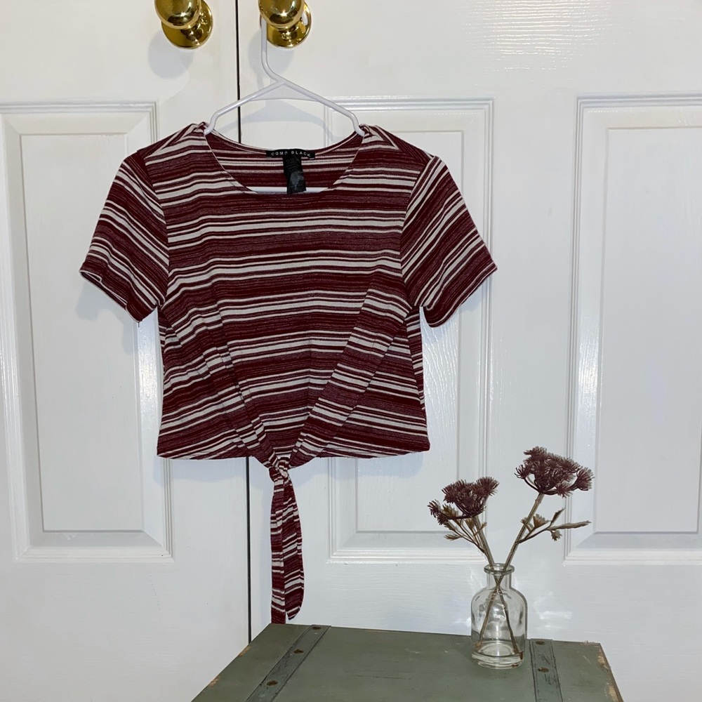 Come Black, size XS, crop top.